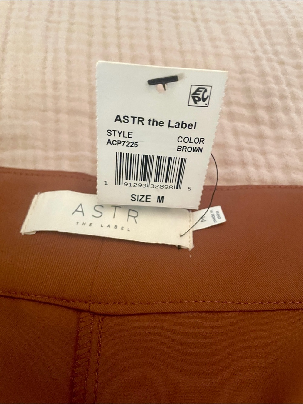 ASTR The Label Kara Criss-Cross Pleated
Wide Leg Pants. M. NWT - Picture 6 of 6
